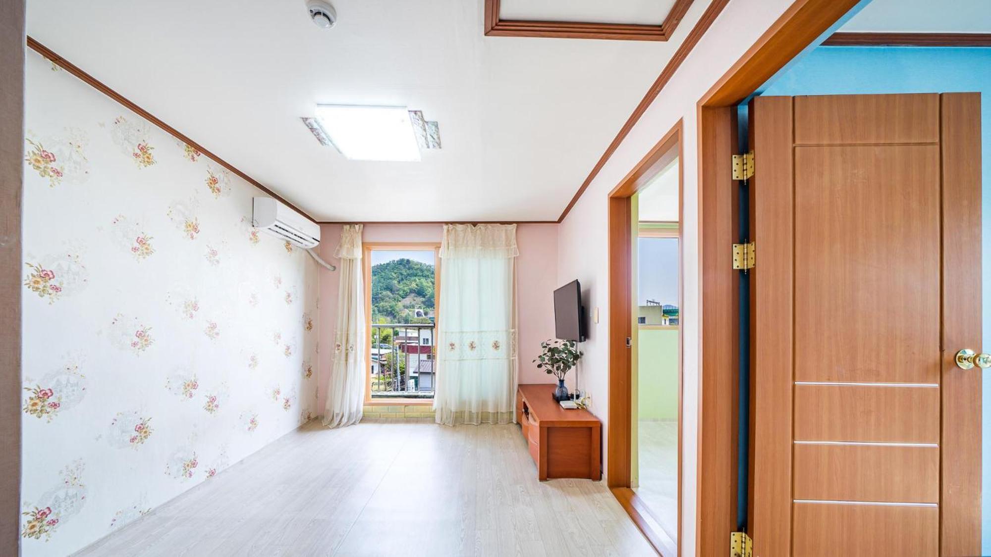 Gangchon Pine Hill Pension Chuncheon Zimmer foto