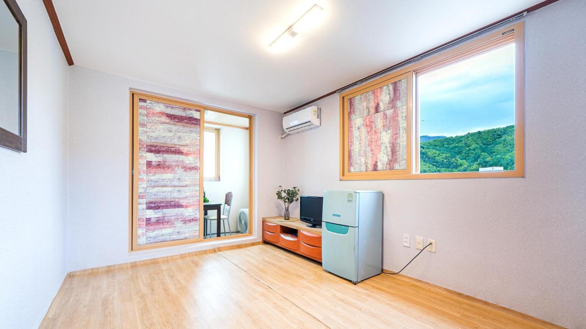 Gangchon Pine Hill Pension Chuncheon Zimmer foto