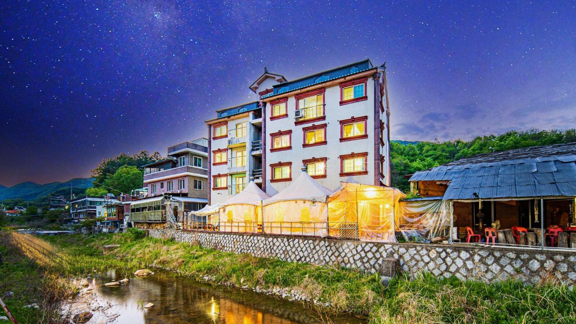 Gangchon Pine Hill Pension Chuncheon Exterior foto